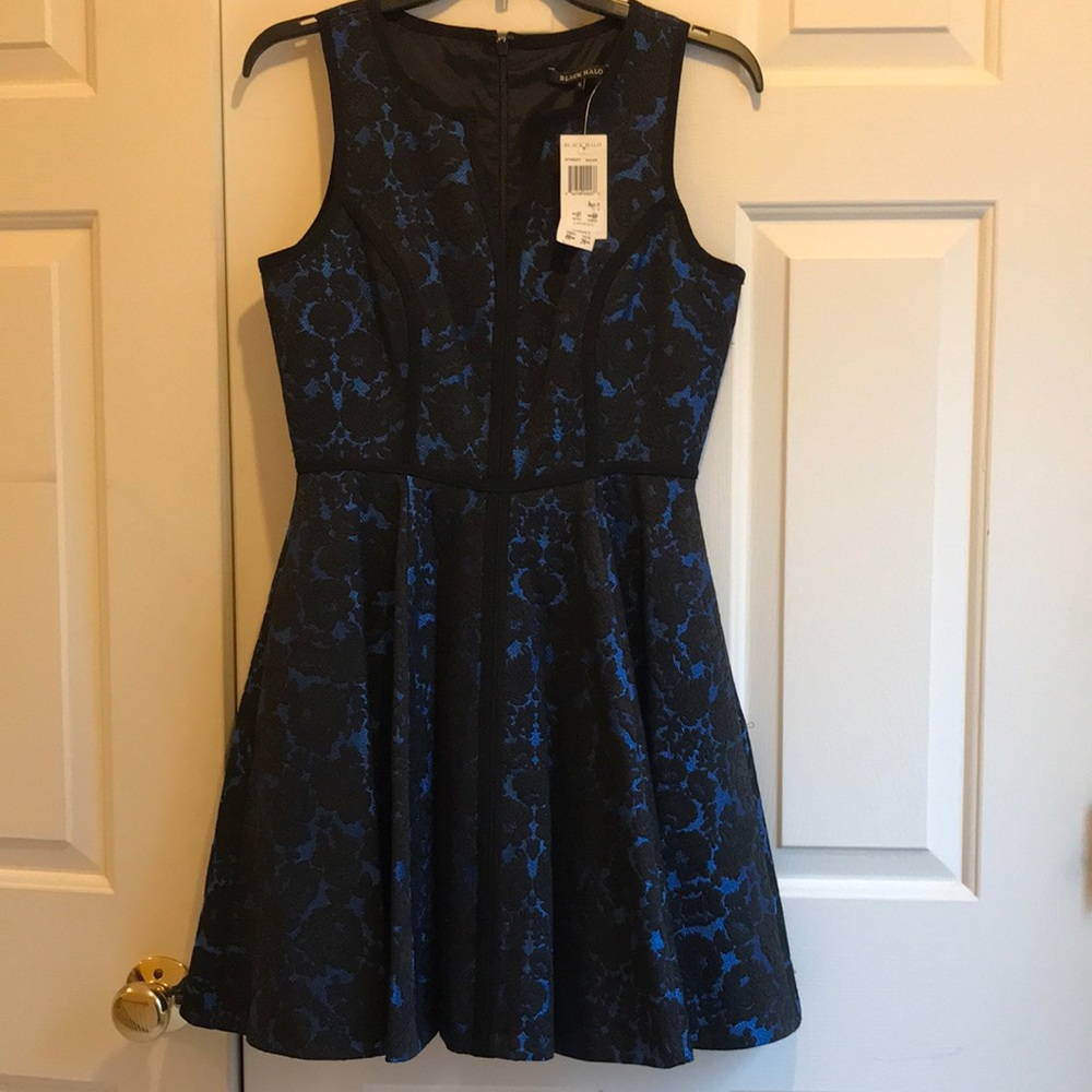 New Black Halo Blue and black floral print brocade dress size 6